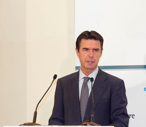 22/07/2015. El ministro Soria en su intervención en el foro Cinco Días