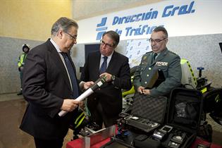 El ministro del Interior, Juan Ignacio Zoido, presenta el dispositivo especial de tráfico para Semana Santa