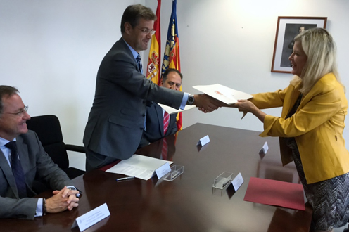 Catalá firma un Convenio de colaboración para la mejora del Instituto de Medicina Legal de la Comunidad Valenciana 