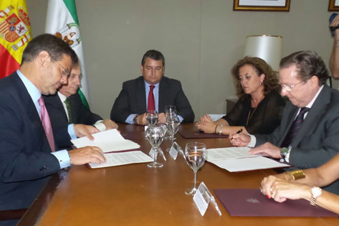 Catalá firma en Sevilla el convenio de colaboración con la Junta para la reforma de la Administración de Justicia