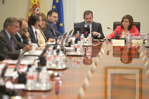 Sáenz de Santamaría preside la reunión de la Comisión General de Secretarios de Estado y Subsecretarios (Foto: Pool Moncloa)
