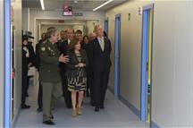 La vicepresidenta del Gobierno inaugura en el hospital Gómez Ulla la unidad de aislamiento de alto nivel. (Foto de archivo)