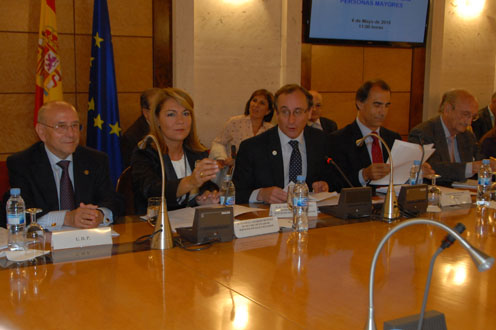 6/05/2015. Alfonso Alonso preside el Pleno del Consejo Estatal de Personas Mayores, en la sede del IMSERSO