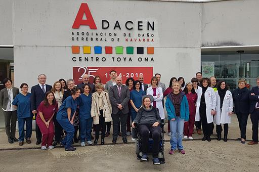 La ministra María Luisa Carcedo visita las instalaciones de la Asociación de Daño Cerebral de Navarra (Adacen)