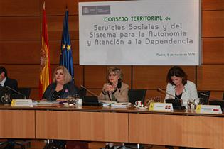 La ministra Carcedo y los consejeros autonómicos, en el Consejo Territorial de Servicios Sociales y Dependencia