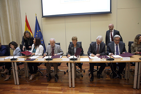 Consuelo Rumí, secretaria de Estado de Migraciones preside la firma del acuerdo