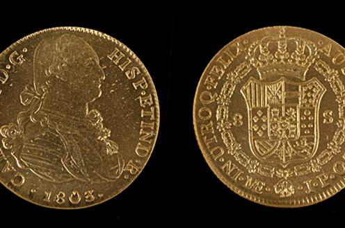 Moneda de oro de 8 escudos de Carlos IV, procedente de la fragata Nuestra Señora de Las Mercedes