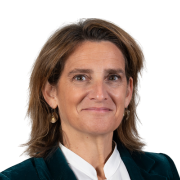 Teresa Ribera Rodr&#237;guez. Vicepresidenta tercera y ministra para la Transici&#243;n Ecol&#243;gica y el Reto Demogr&#225;fico
