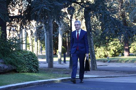 31/03/2026. Arcadi España in the gardens of the Moncloa Palace. The Minister for Finance, Arcadi España, in the gardens of the Moncloa Palace