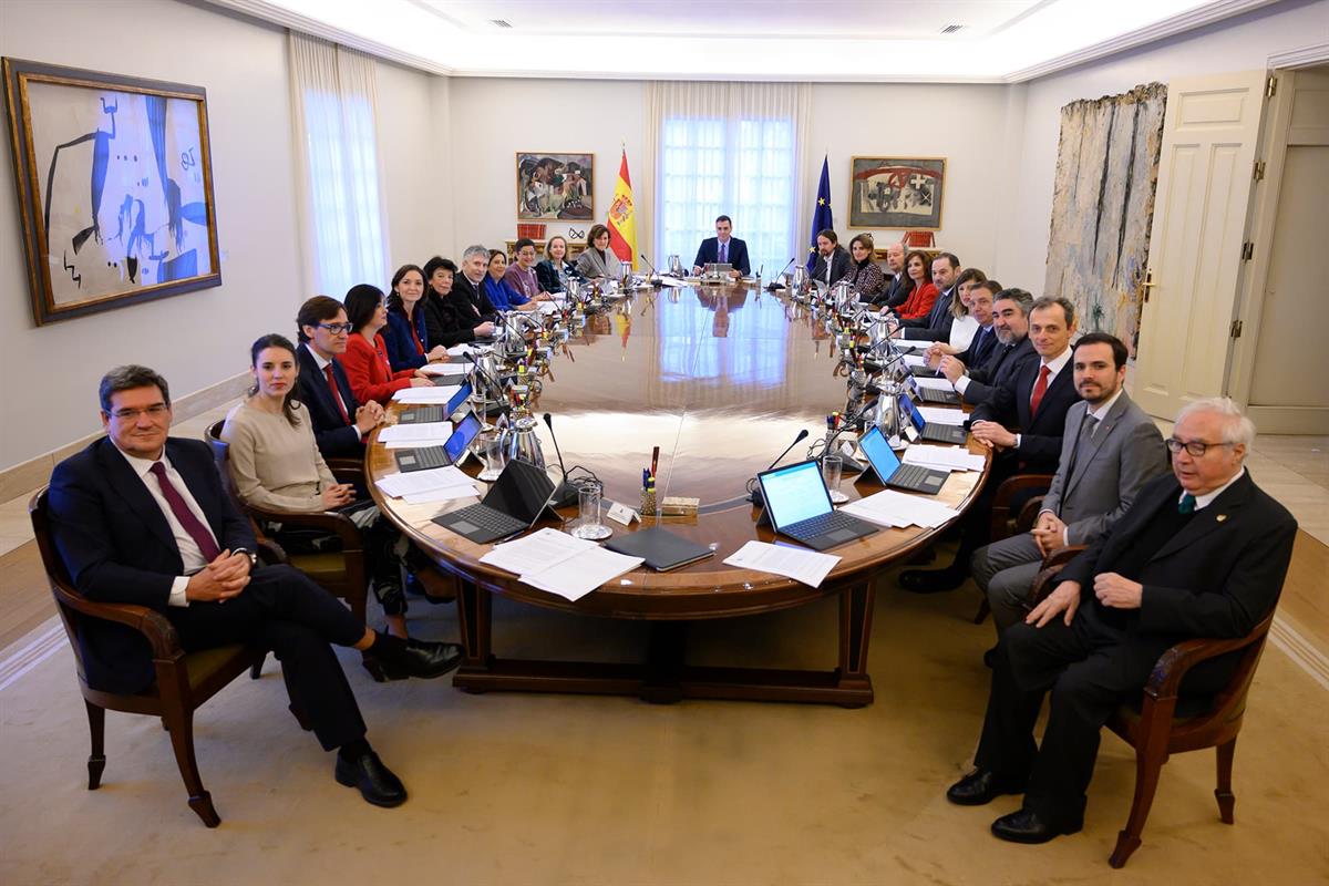 14/01/2020. The members of the new Cabinet, headed by Pedro Sánchez, moments before the start of the first meeting of the Council of Ministe...