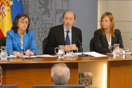 27/05/2011. Consejo de Ministros: Pérez Rubalcaba, Aguilar y Pajín. El vicepresidente primero, ministro del Interior y portavoz del Gobierno...