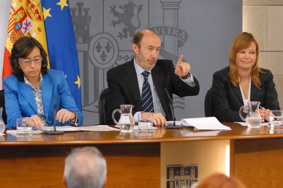 27/05/2011. Consejo de Ministros: Pérez Rubalcaba, Aguilar y Pajín. El vicepresidente primero, ministro del Interior y portavoz del Gobierno...