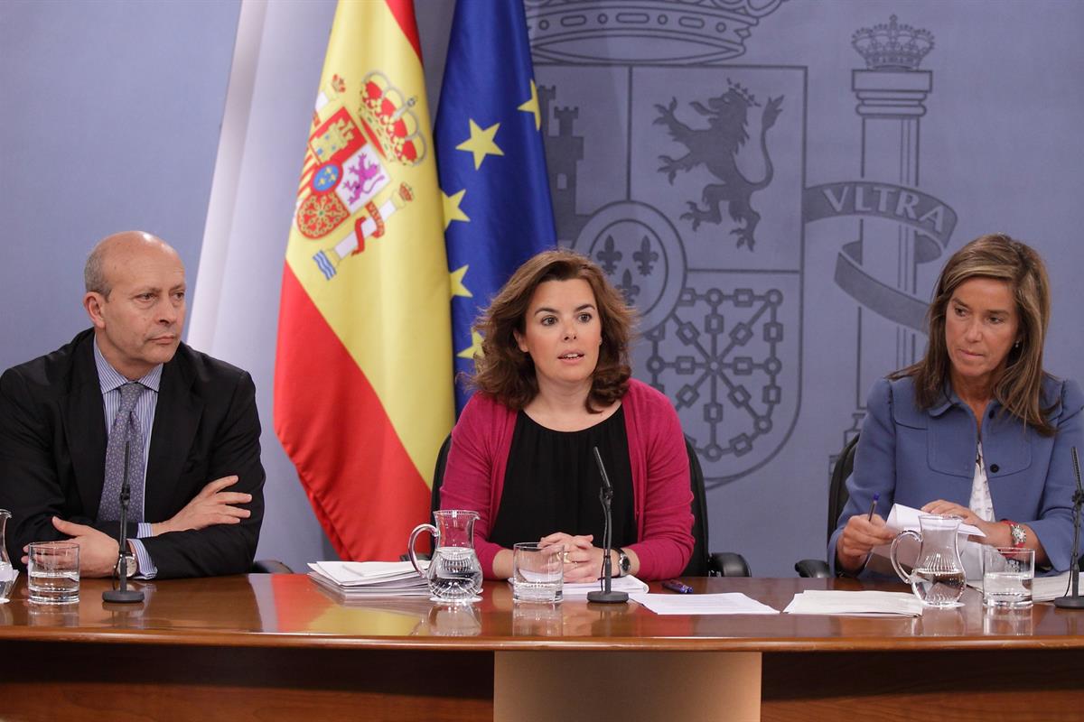 20/04/2012. Consejo de Ministros: Soraya Sáenz, Ana Mato y Wert. La vicepresidenta del Gobierno, ministra de la Presidencia y Portavoz, Sora...