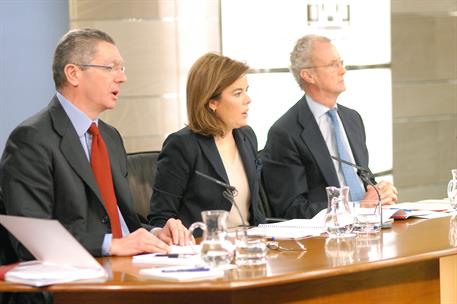 21/12/2012. Consejo de Ministros: Sáenz de Santamaría, Gallardón y Morenés. La vicepresidenta, ministra de la Presidencia y Portavoz, Soraya...