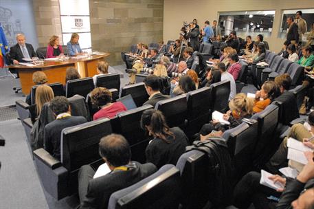 20/04/2012. Consejo de Ministros: Soraya Sáenz, Ana Mato y Wert. La vicepresidenta del Gobierno, ministra de la Presidencia y Portavoz, Sora...