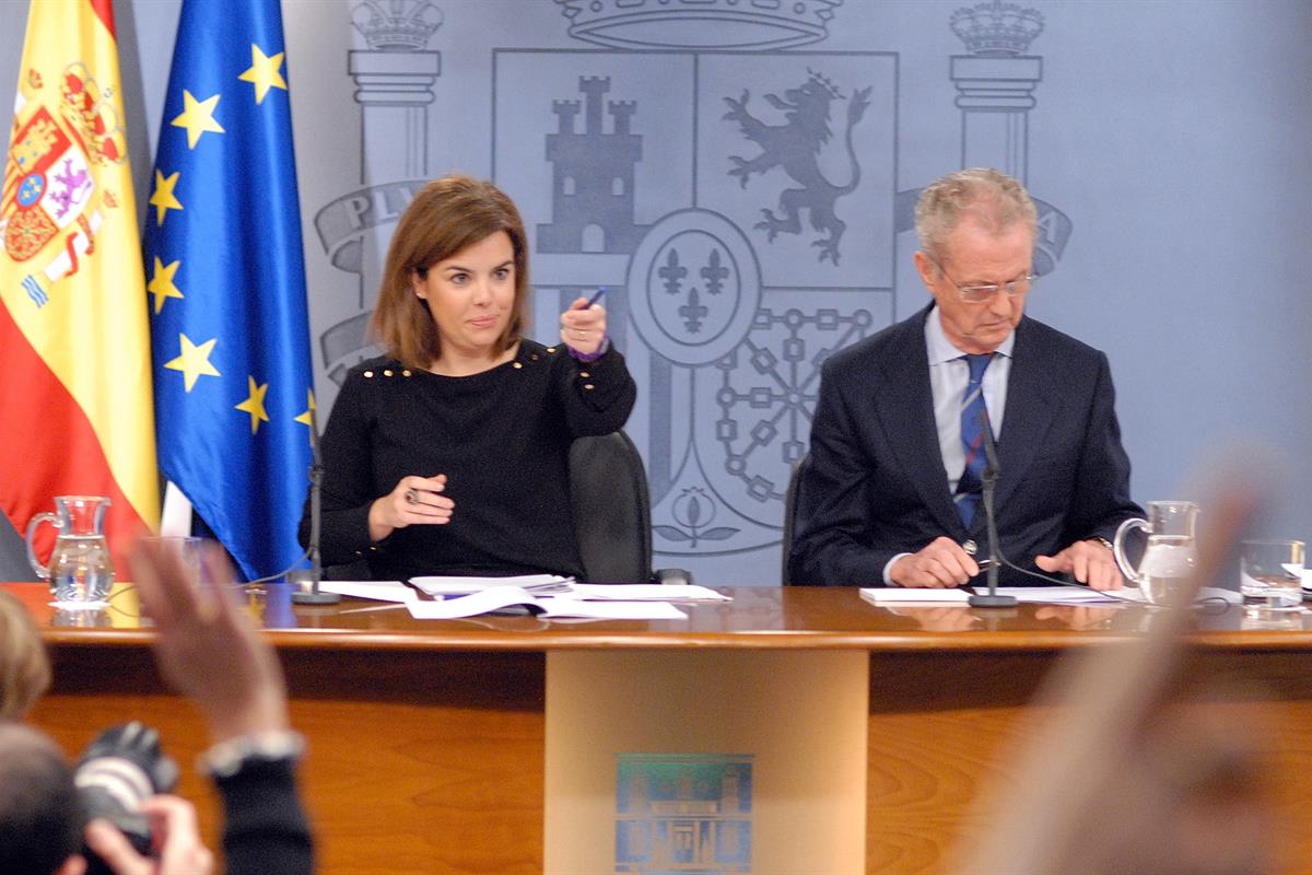 18/01/2013. Consejo de Ministros: Sáenz de Santamaría y Morenés. La vicepresidenta, ministra de la Presidencia y Portavoz, Soraya Sáenz de S...