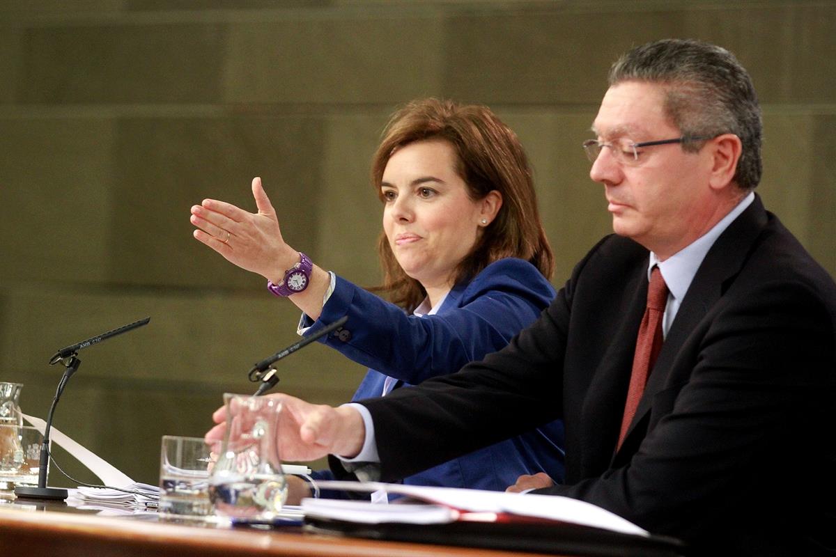 19/07/2013. Consejo de Ministros: Sáenz de Santamaría y Ruiz Gallardón. La vicepresidenta, ministra de la Presidencia y Portavoz, Soraya Sáe...