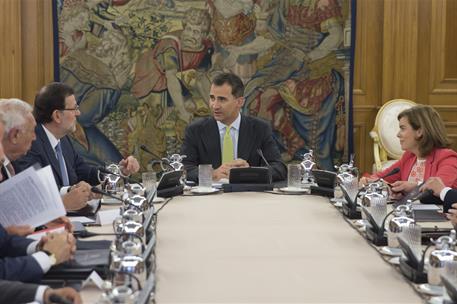 18/07/2014. Consejo de Ministros deliberante presidido por S.M el Rey. El Rey don Felipe VI junto a los miembros del Gabinete durante la reu...