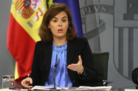 28/11/2014. Consejo de Ministros: Sáenz de Santamaría y de Guindos. La vicepresidenta del Gobierno, ministra de la Presidencia y portavoz de...