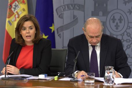 6/03/2015. Consejo de Ministros: Sáenz de Santamaría y Fernández Díaz. La vicepresidenta del Gobierno, ministra de la Presidencia y portavoz...