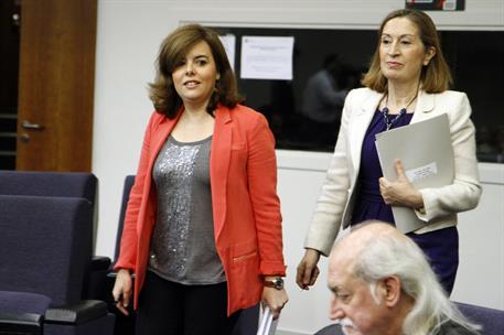 8/05/2015. Consejo de Ministros: Sáenz de Santamaría, Pastor. La vicepresidenta del Gobierno, Soraya Sáenz de Santamaría, y la Ministra de F...