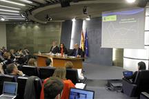 Soraya Sáenz de Santamaría, Luis de Guindos e Iñigo Méndez de Vigo (Foto: Pool Moncloa)