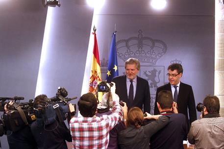 23/12/2016. Consejo de Ministros: Méndez de Vigo y Nadal. El ministro de Educación, Cultura y Deporte y portavoz del Gobierno, Íñigo Méndez ...