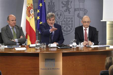 3/07/2017. Consejo de Ministros: Méndez de Vigo, De Guindos y Montoro. El ministro de Educación, Cultura y Deporte y portavoz del Gobierno, ...