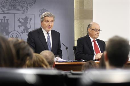 7/07/2017. Consejo de Ministros: Méndez de Vigo y Montoro. El ministro de Educación, Cultura y Deporte y portavoz del Gobierno, Íñigo Méndez...