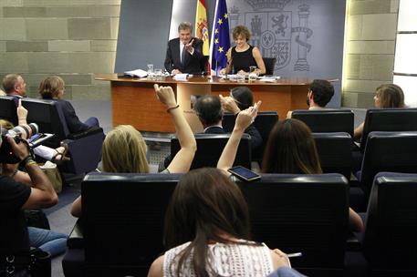 9/06/2017. Consejo de Ministros: Méndez de Vigo y García Tejerina. El ministro de Educación, Cultura y Deporte y portavoz del Gobierno, Íñig...