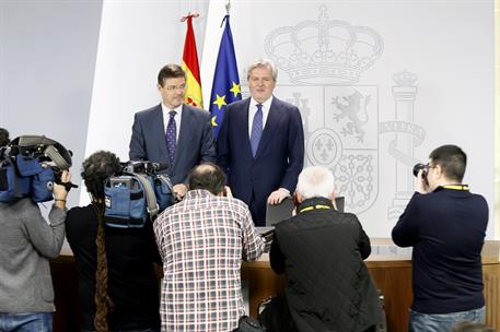 2/03/2018. Consejo de Ministros: Méndez de Vigo y Catalá. El ministro de Educación, Cultura y Deporte y portavoz del Gobierno, Íñigo Méndez ...