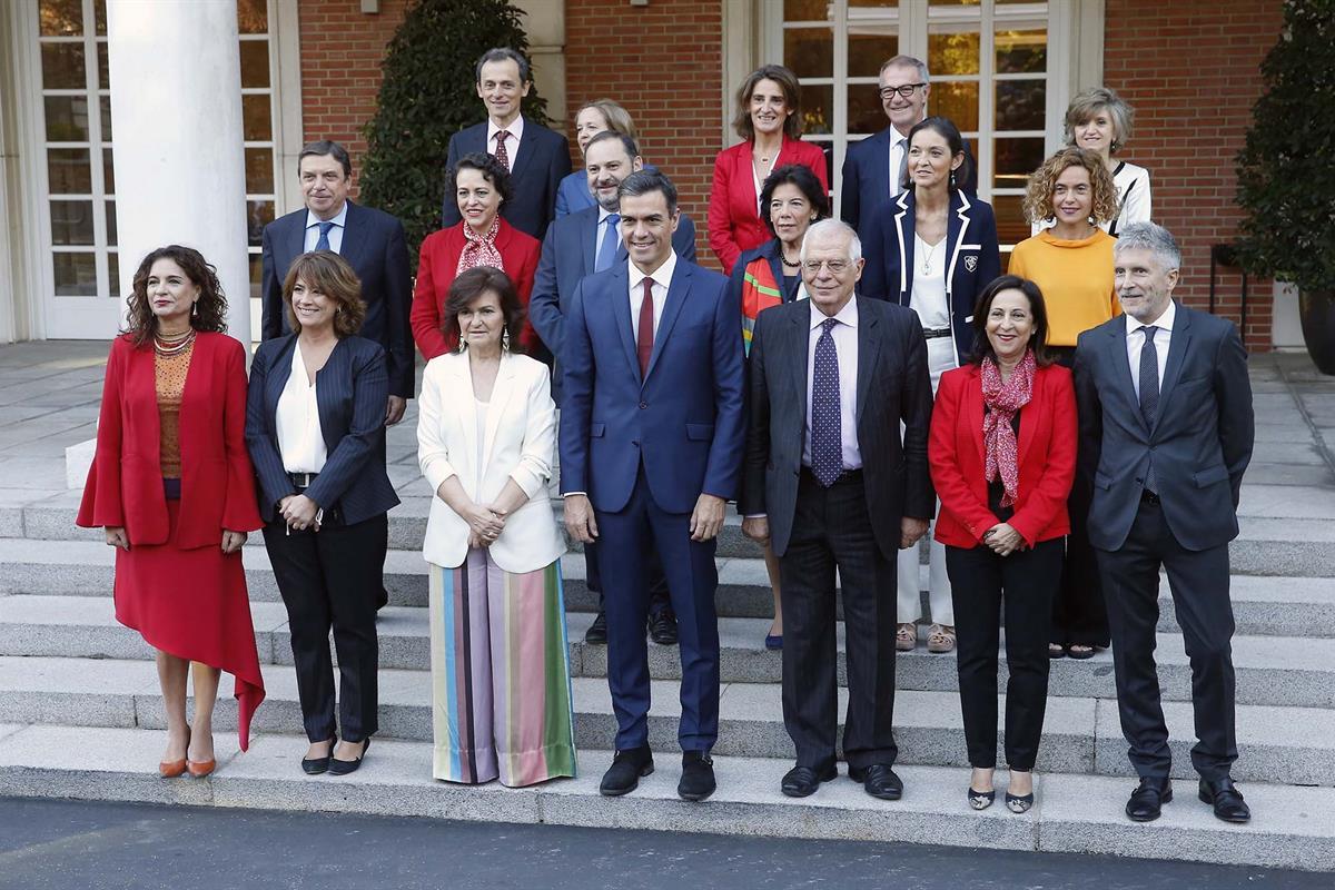 5/10/2018. Gobierno de Pedro Sánchez. Foto de familia del presidente del Gobierno, Pedro Sánchez, con las ministras y ministros de su Gabine...