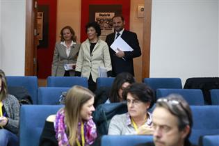 Nadia Calviño, Isabel Celaá y José Luis Ábalos