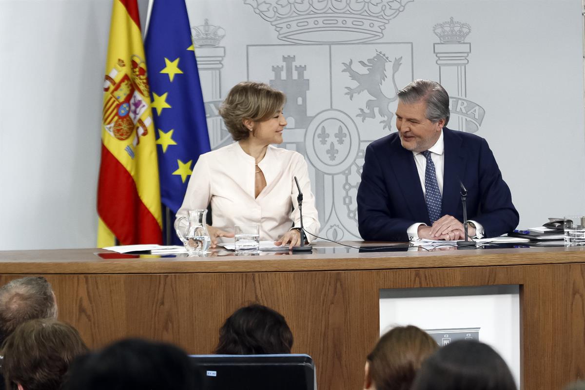 18/05/2018. Consejo de Ministros: Méndez de Vigo y García Tejerina. El ministro de Educación, Cultura y Deporte y portavoz del Gobierno, Íñi...