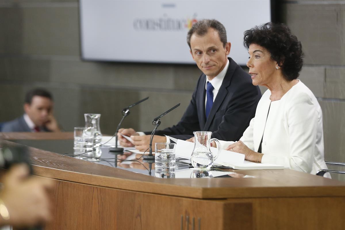 21/09/2018. Rueda de prensa posterior al Consejo de Ministros. La ministra de Educación y Formación Profesional y portavoz del Gobierno, Isa...