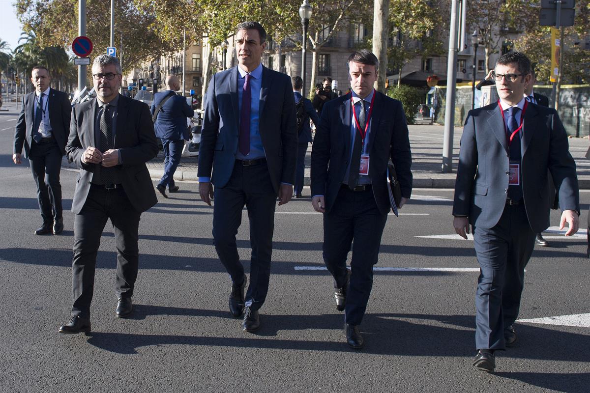 21/12/2018. Consejo de Ministros en Barcelona. El presidente del Gobierno, Pedro Sánchez, a su llegada a la Llotja de Mar, donde se celebra ...