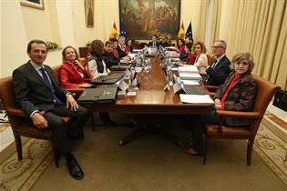 El presidente del Gobierno, Pedro Sánchez, preside la reunión del Consejo de Ministros en Sevilla.