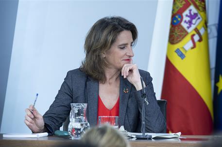 5/04/2019. Consejo de Ministros: Celaá, Valerio y Ribera. La ministra para la Transición Ecológica, Teresa Ribera, durante su intervención e...