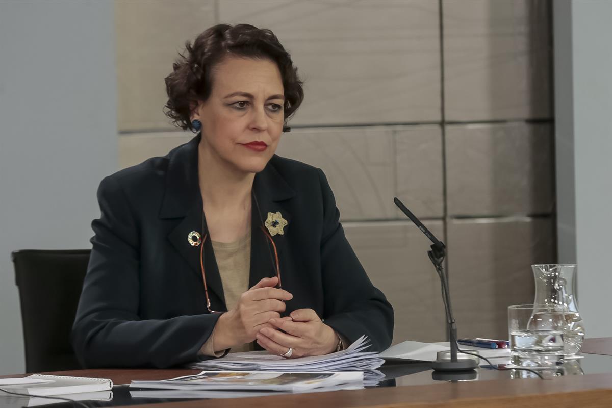 5/04/2019. Consejo de Ministros: Celaá, Valerio y Ribera. La ministra de Trabajo, Migraciones y Seguridad Social, Magdalena Valerio, durante...
