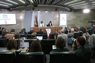 Dolores Delgado e Isabel Celaá