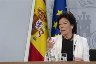 Isabel Celaá durante la rueda de prensa posterior al Consejo de Ministros