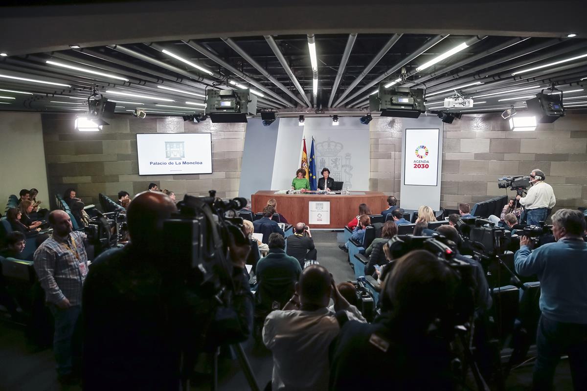22/02/2019. Consejo de Ministros: Celaá y Ribera. Vista general de la sala en la que se ha celebrado la rueda de prensa posterior al Consejo...