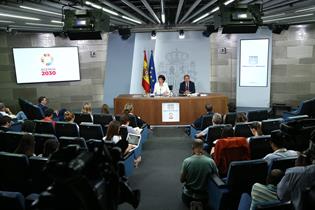 Sala de prensa duranta la comparencia de Isabel Cela&aacute; y Luis Planas