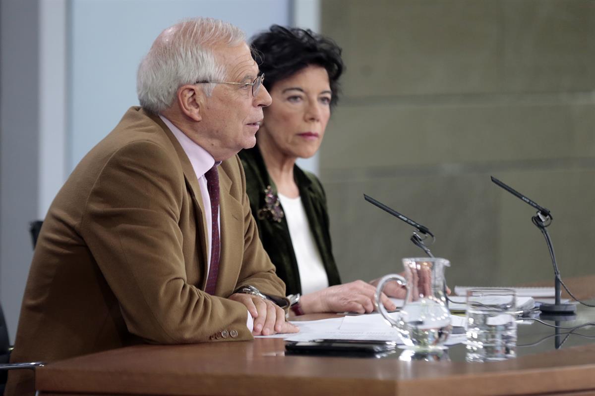 25/01/2019. Consejo de Ministros: Celaá y Borrell. La ministra de Educación y Formación Profesional y Portavoz del Gobierno, Isabel Celaá, y...