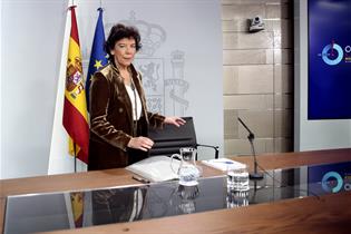 Isabel Celaá durante la rueda de prensa posterior al Consejo de Ministros