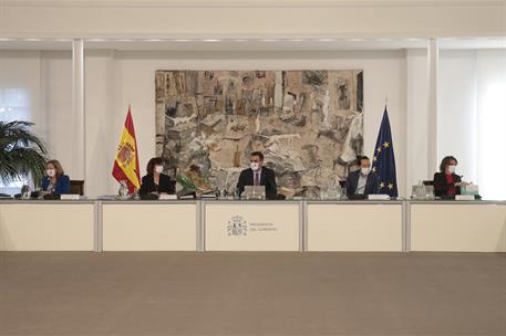 1/12/2020. Reunión del Consejo de Ministros. El presidente del Gobierno, Pedro Sánchez, la vicepresidenta primera y ministra de la Presidenc...