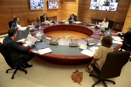 5/05/2020. Consejo de Ministros. El jefe del Ejecutivo, Pedro Sánchez, preside la reunión del Consejo de Ministros, a la que asisten la vice...
