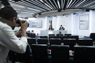 María Jesús Montero y Salvador Illa durante la rueda de prensa posterior al Consejo de Ministros