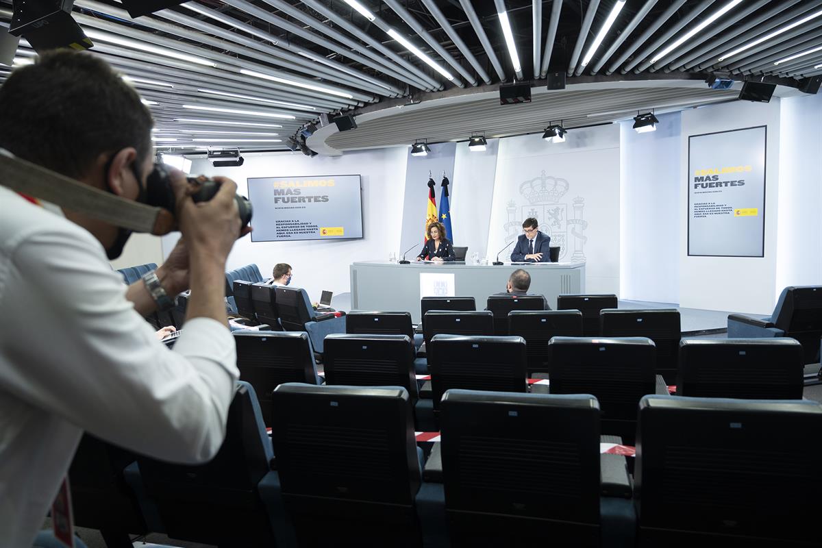 5/06/2020. Consejo de Ministros: Montero e Illa. La ministra de Hacienda y portavoz del Gobierno, María Jesús Montero, y el ministro de Sani...