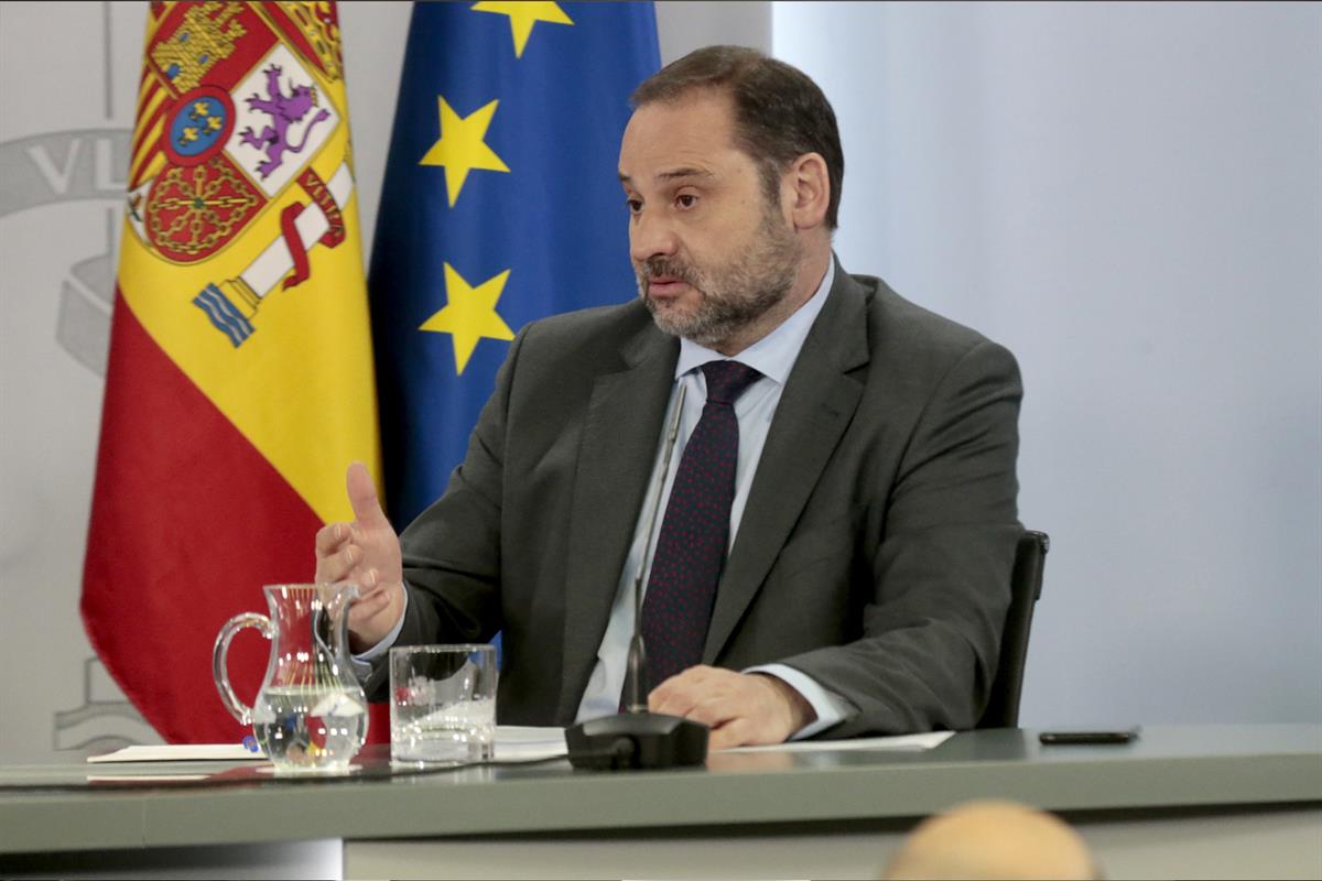 7/07/2020. Consejo de Ministros. El ministro de Transportes, Movilidad y Agenda Urbana, José Luis Ábalos, durante la rueda de prensa posteri...